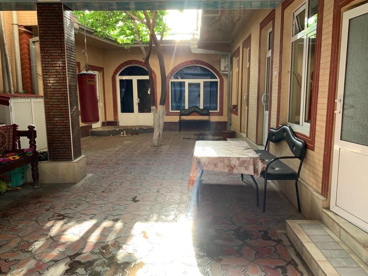 Muharram Homestay In The Neighborhood Of The Registan Square, 家族 ゲストハウス Самарканд Екстер'єр фото