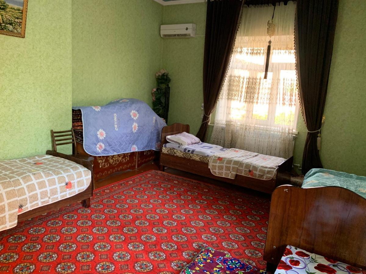 Muharram Homestay In The Neighborhood Of The Registan Square, 家族 ゲストハウス Самарканд Екстер'єр фото