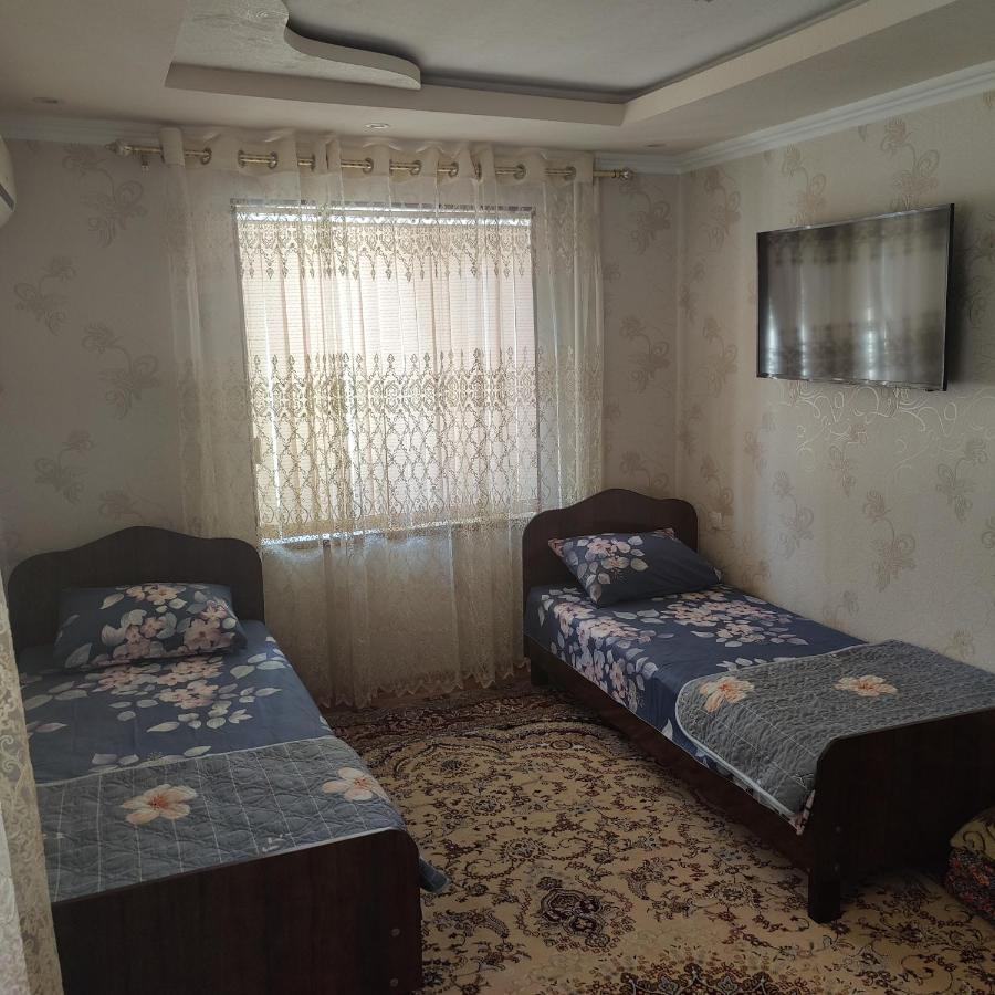 Muharram Homestay In The Neighborhood Of The Registan Square, 家族 ゲストハウス Самарканд Екстер'єр фото